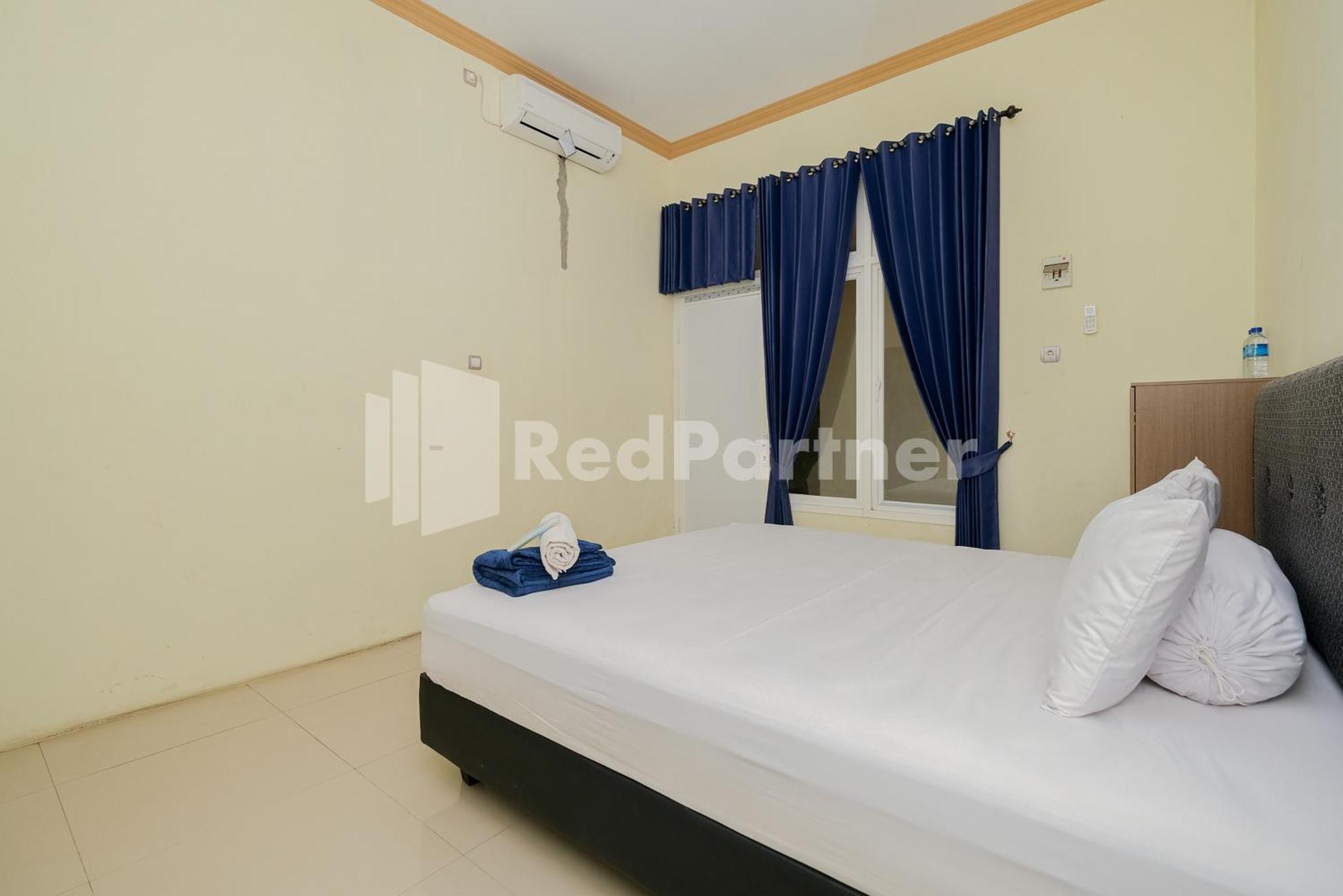 Grand Kencana Guesthouse Syariah Near Wisata Bahari Lamongan Paciran Exterior foto